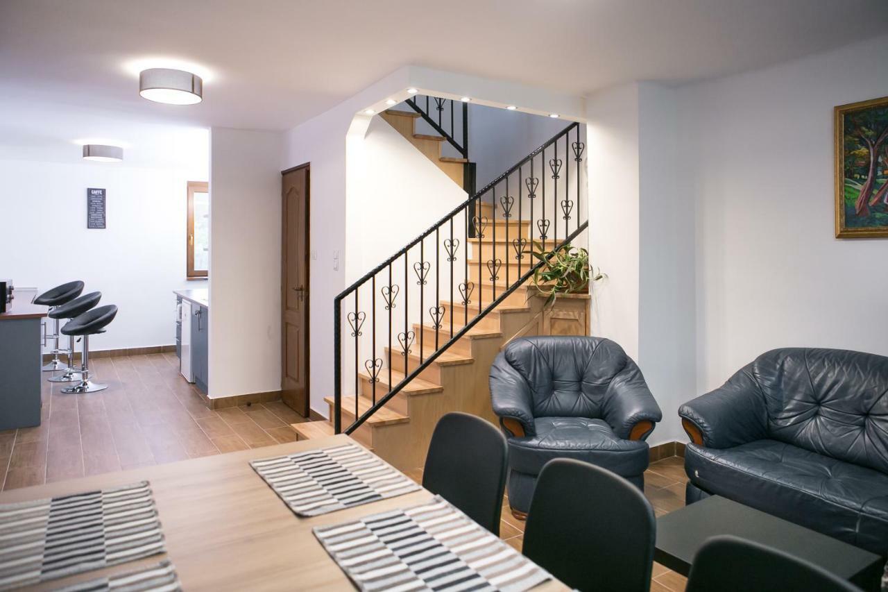 Starlight Apartment Mezőkövesd Exterior foto